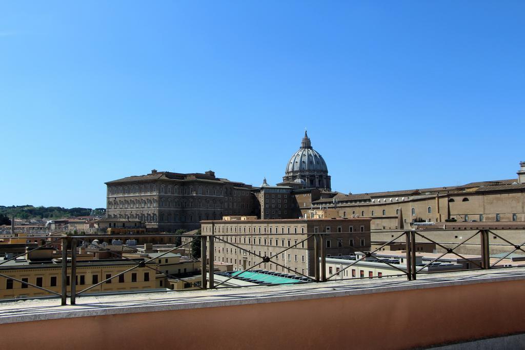 La Rosa Del Vaticano Luxury Apartment Rome Exterior photo