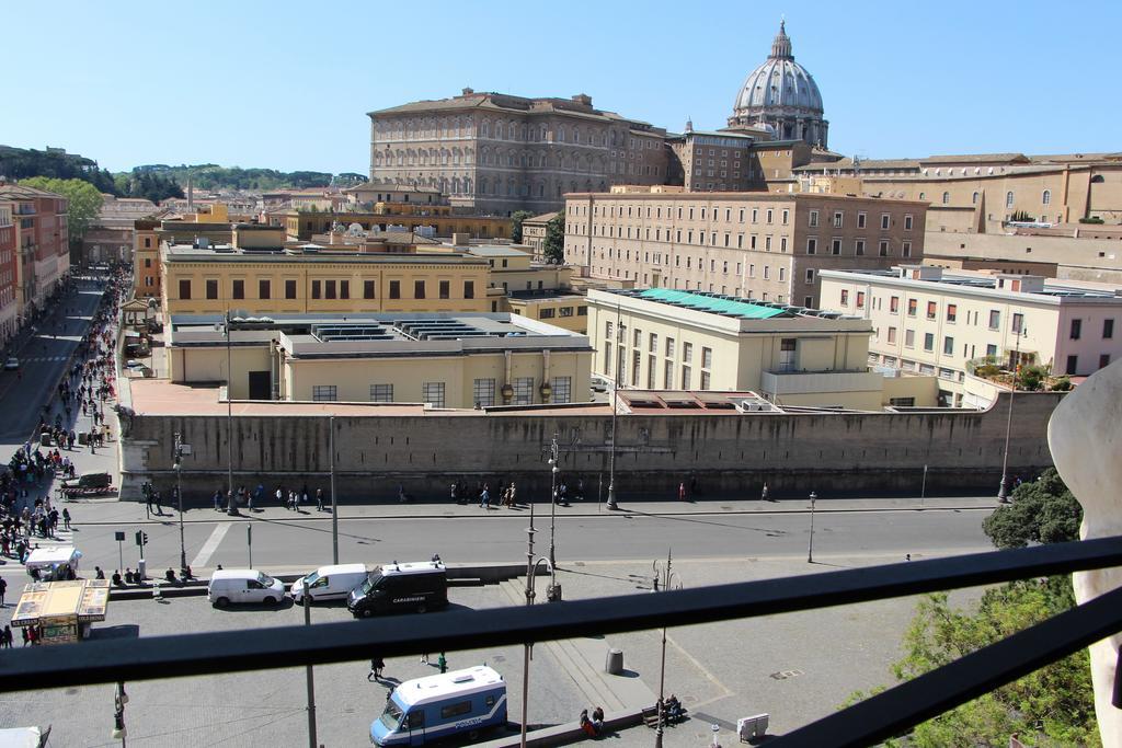 La Rosa Del Vaticano Luxury Apartment Rome Exterior photo
