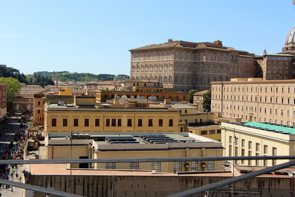 La Rosa Del Vaticano Luxury Apartment Rome Exterior photo
