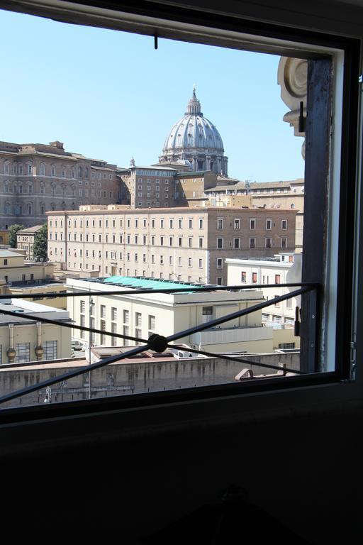 La Rosa Del Vaticano Luxury Apartment Rome Exterior photo